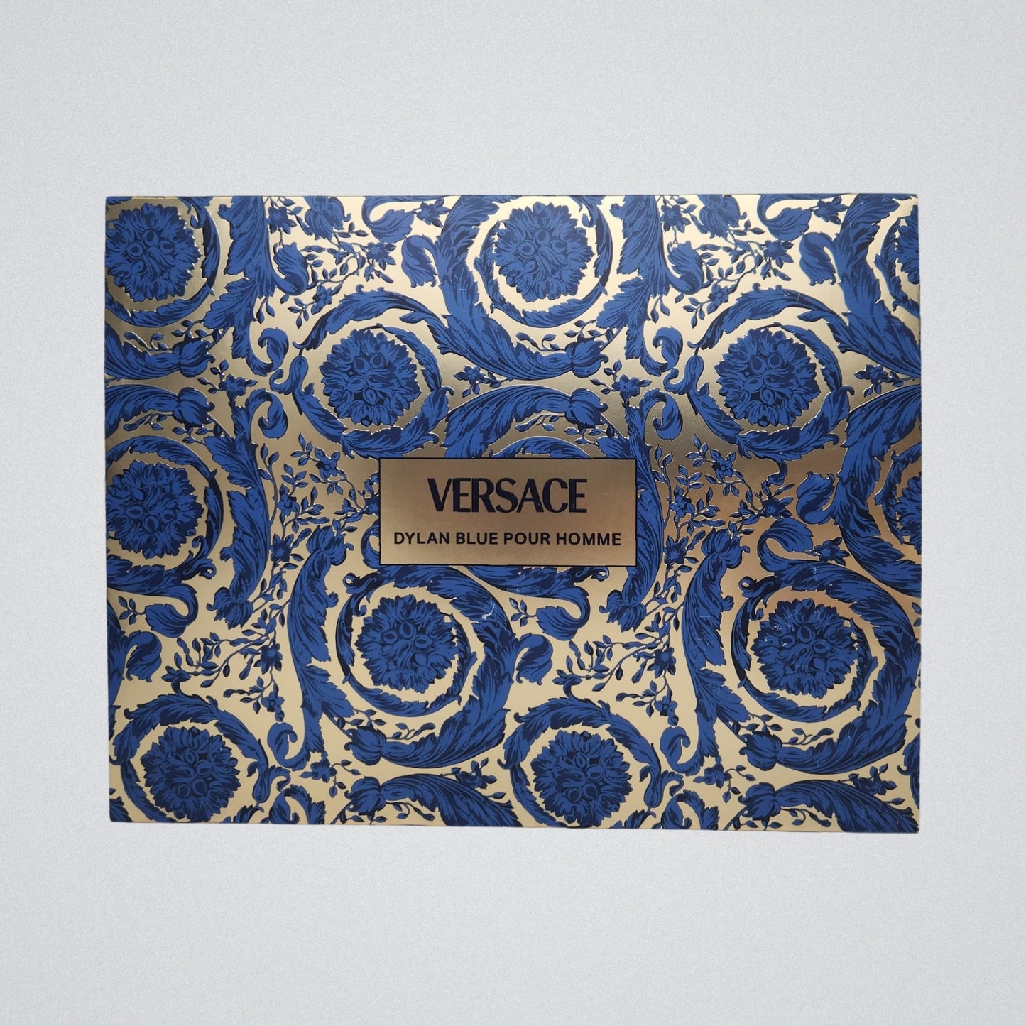 Estuche Dylan Blue By Versace Eau de Toilette Hombre +2, Presentación de 50ml, Original con envío gratis en México.